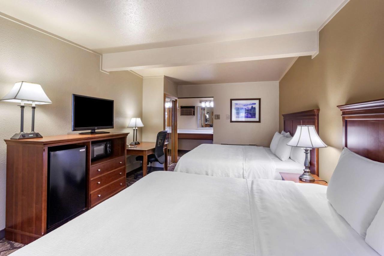 Best Western Dunmar Inn Evanston Exterior photo