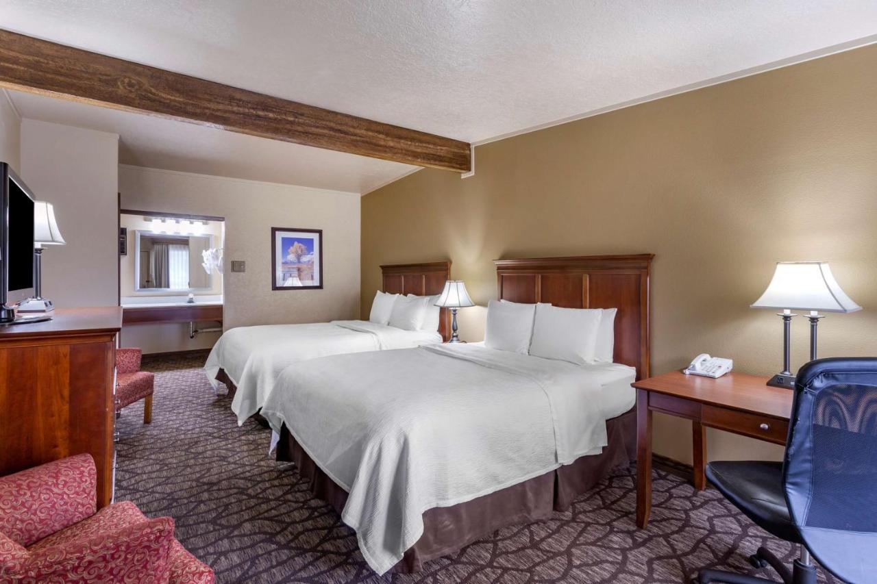 Best Western Dunmar Inn Evanston Exterior photo