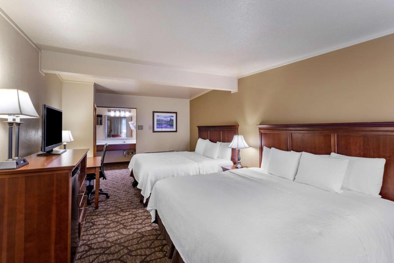 Best Western Dunmar Inn Evanston Exterior photo