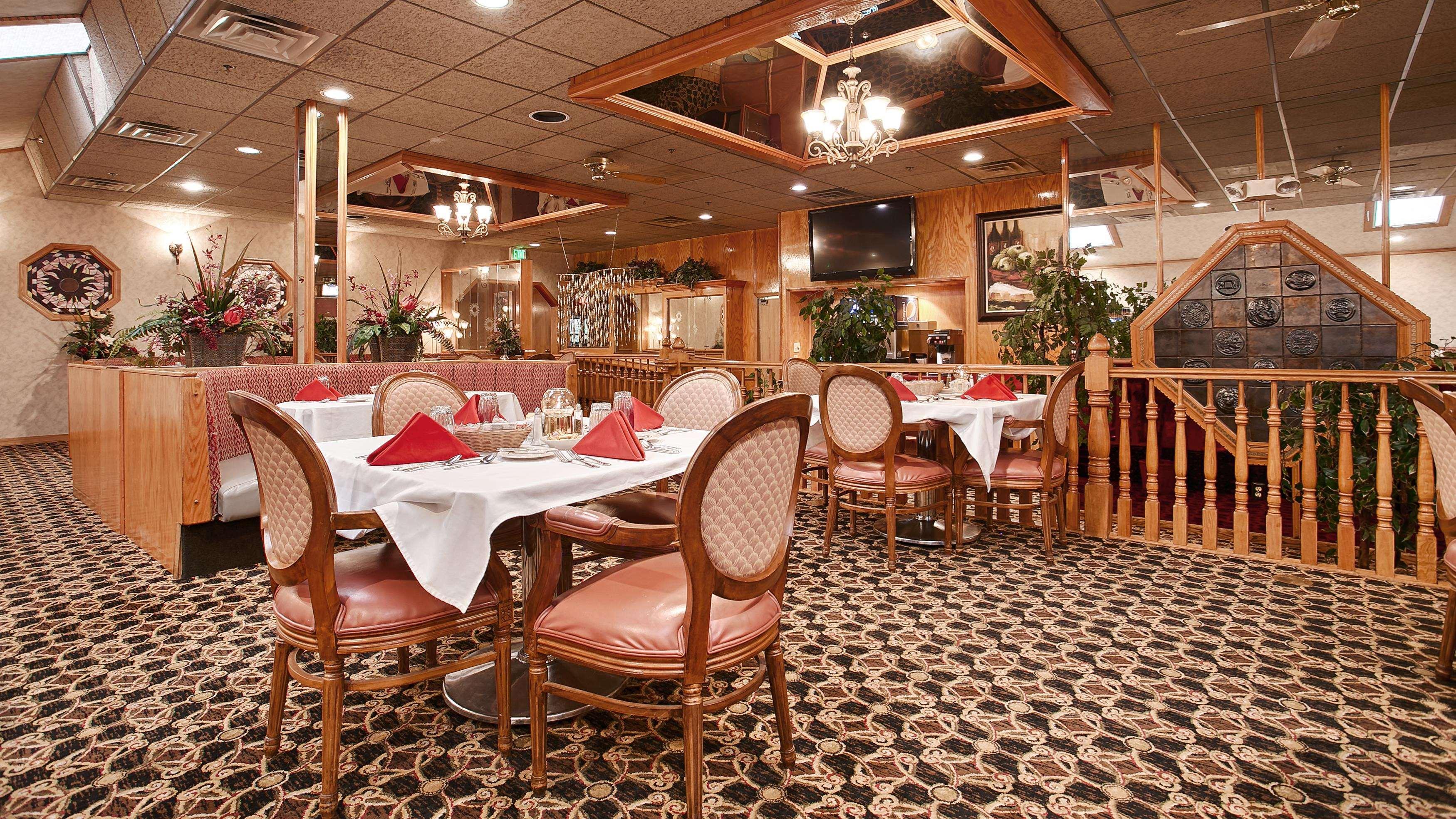 Best Western Dunmar Inn Evanston Exterior photo