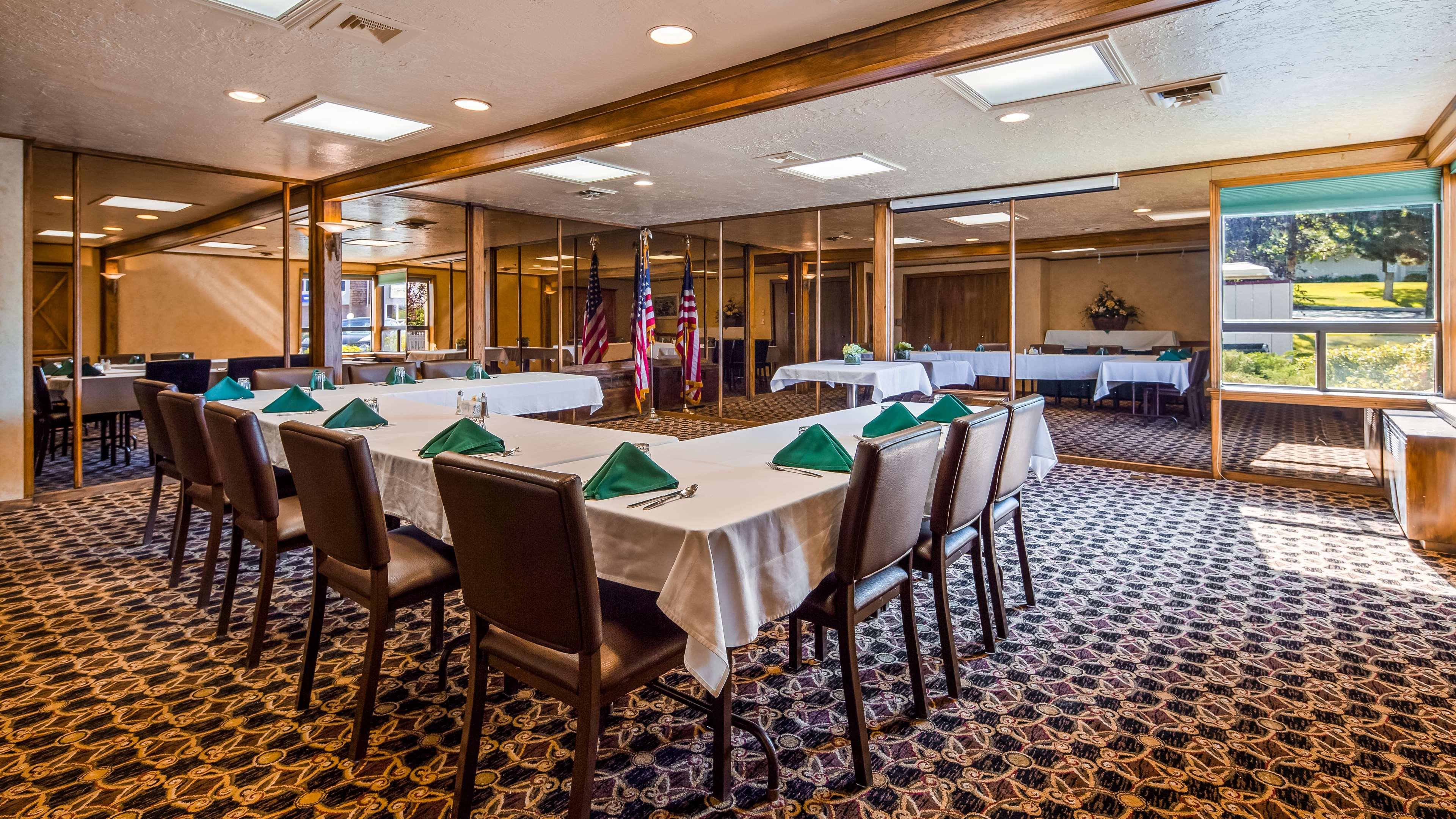 Best Western Dunmar Inn Evanston Exterior photo
