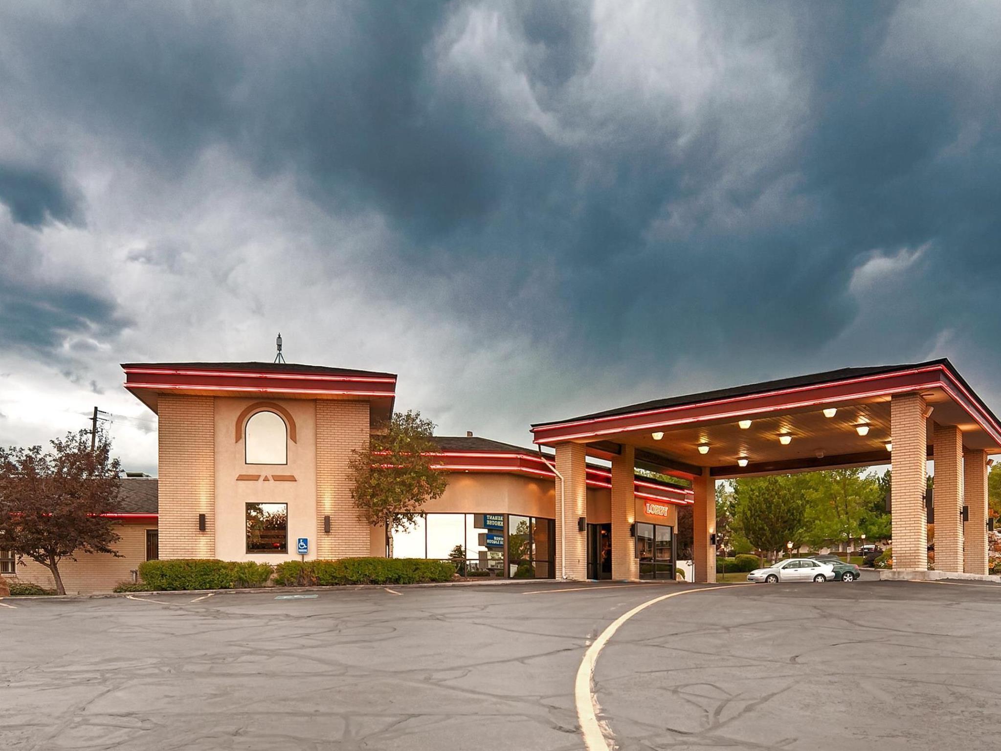 Best Western Dunmar Inn Evanston Exterior photo
