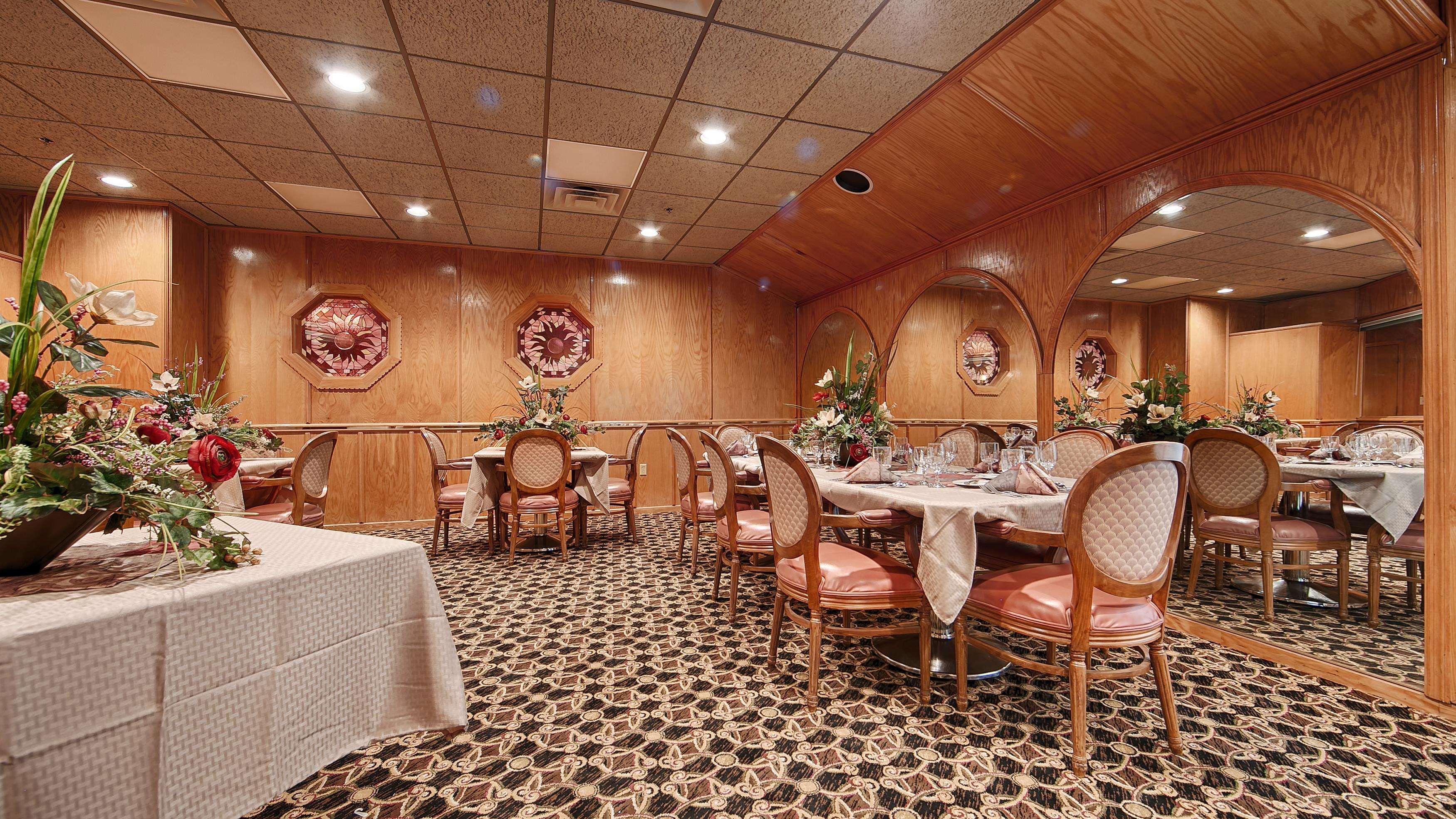 Best Western Dunmar Inn Evanston Exterior photo